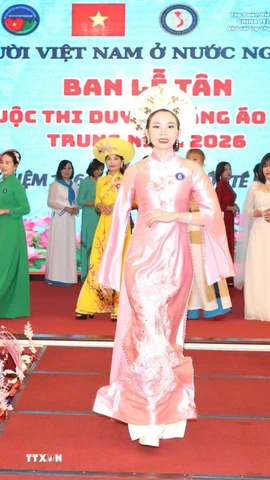 Thí sinh trình diễn tại cuộc thi. (Ảnh: Xuân Vịnh/TTXVN)