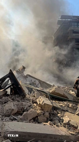 Cảnh đổ nát sau một vụ tấn công tại Liban. (Ảnh: THX/TTXVN)