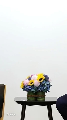 Tổng thống Mỹ Donald Trump (phải) trong cuộc gặp Tổng thống Nga Vladimir Putin tại Helsinki (Phần Lan) ngày 16/7/2018. (Ảnh: THX/TTXVN)