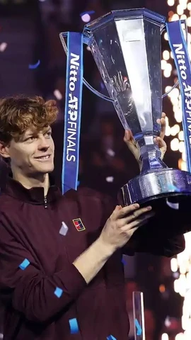 Jannik Sinner lần thứ hai giành chức vô địch ATP Finals.