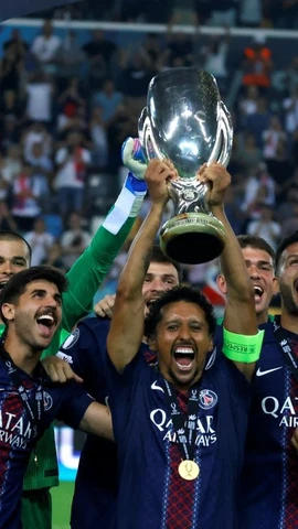 Paris Saint-Germain lần đầu giành Siêu cúp châu Âu. (Ảnh: Anadolu Agency/TTXVN)