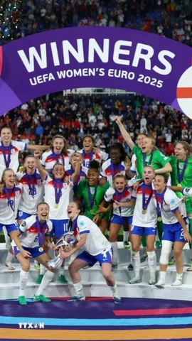 Đội tuyển nữ Anh giành chức vô địch Euro 2025. (Ảnh: Reuters/TTXVN)