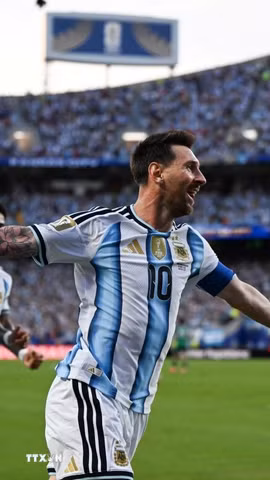 Messi sẽ lại tỏa sáng để giúp Argentina chiến thắng? (Ảnh: AFP/TTXVN)