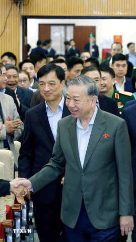 Tổng Bí thư Tô Lâm và các đại biểu. (Ảnh: Thống Nhất/TTXVN)