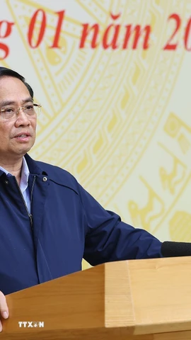 Thủ tướng Phạm Minh Chính phát biểu chỉ đạo Hội nghị tổng kết “Chiến dịch Quang Trung” xây dựng lại nhà cho các gia đình bị thiệt hại do bão lũ tại miền Trung. (Ảnh: Dương Giang/TTXVN)