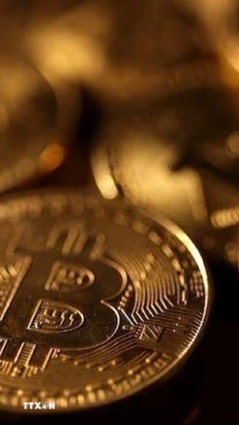 Đồng tiền kỹ thuật số Bitcoin. (Ảnh: Reuters/TTXVN)