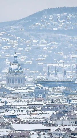 Băng tuyết gây ảnh hưởng ở châu Âu. (Ảnh: THX/TTXVN)