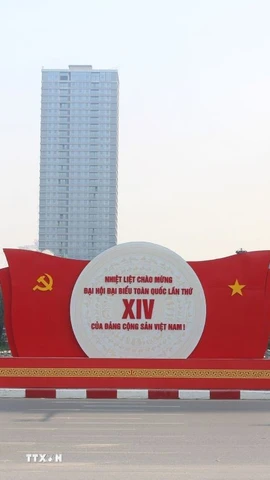 Hà Nội có lúc có mưa, trời rét đậm. (Ảnh: Nguyễn Thắng/TTXVN)