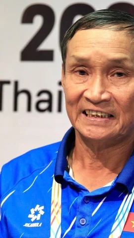 HLV Mai Đức Chung hướng đến mục tiêu vào chung kết. (Nguồn: VFF)