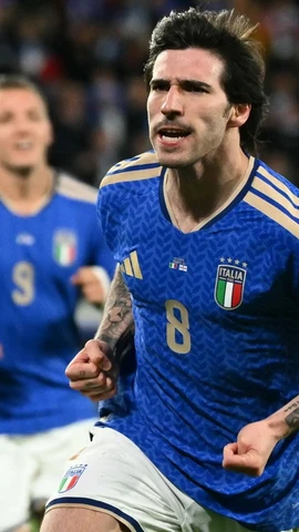 Tonali tỏa sáng giúp Italy giành chiến thắng.