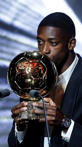 Ousmane Dembele là Cầu thủ nam xuất sắc nhất năm 2025 của FIFA.