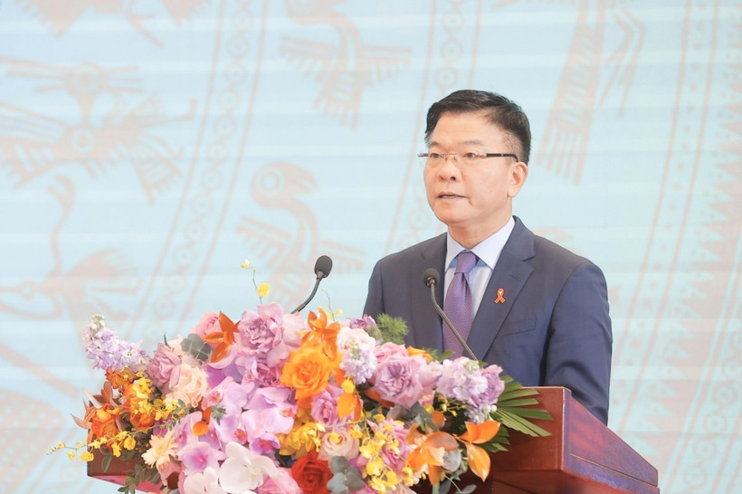 Phó Thủ tướng Chính phủ Lê Thành Long cho hay công tác phòng, chống HIV/AIDS đã đạt được những thành tựu quan trọng. (Ảnh: Minh Quyết/TTXVN) 