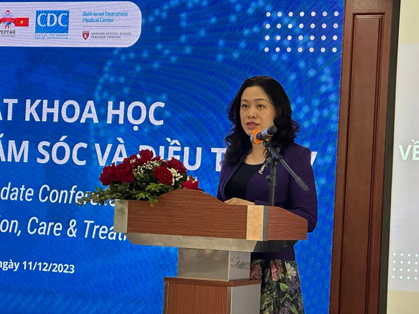 Phó giáo sư Phan Thị Thu Hương - Cục trưởng Cục Phòng, chống HIV/AIDS phát biểu tại Hội thảo. (Ảnh: T.G/Vietnam+)