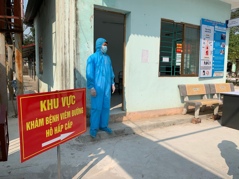 Khu vực điều trị cho các bệnh nhân dương tính tại Phòng khám đa khoa khu vực Quang Hà, huyện Bình Xuyên, Vĩnh Phúc. (Ảnh: PV/Vietnam+)