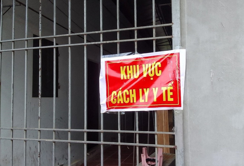 Khu vực cách ly tại chỗ tại phòng trọ bệnh nhân tại Bắc Giang. (Ảnh: TTXVN phát)