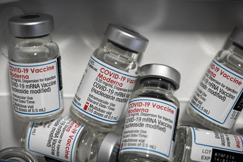 Vaccine ngừa COVID-19 của Hãng dược phẩm Moderna. Ảnh: AFP/TTXVN