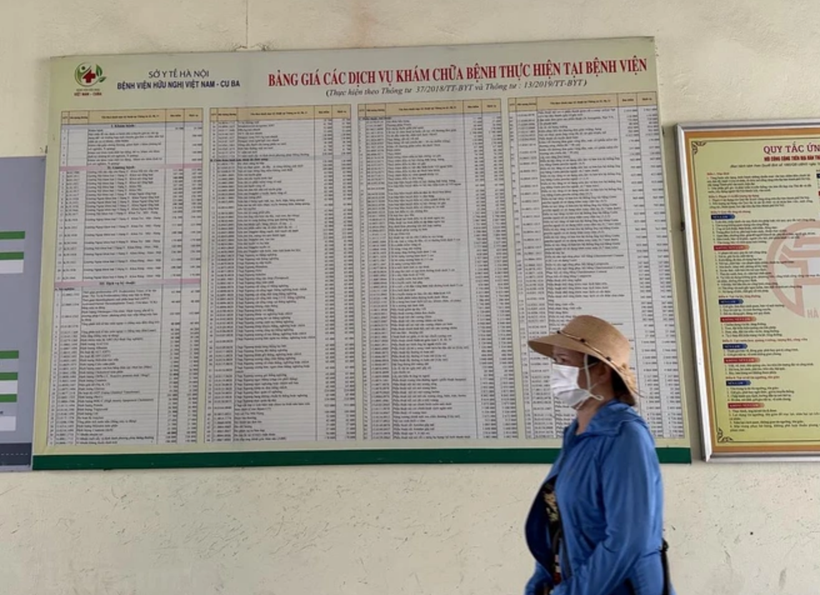 Việc điều chỉnh giá dịch vụ khám chữa bệnh theo hướng tính đúng, tính đủ các yếu tố cấu thành. (Ảnh: T.G/Vietnam+)