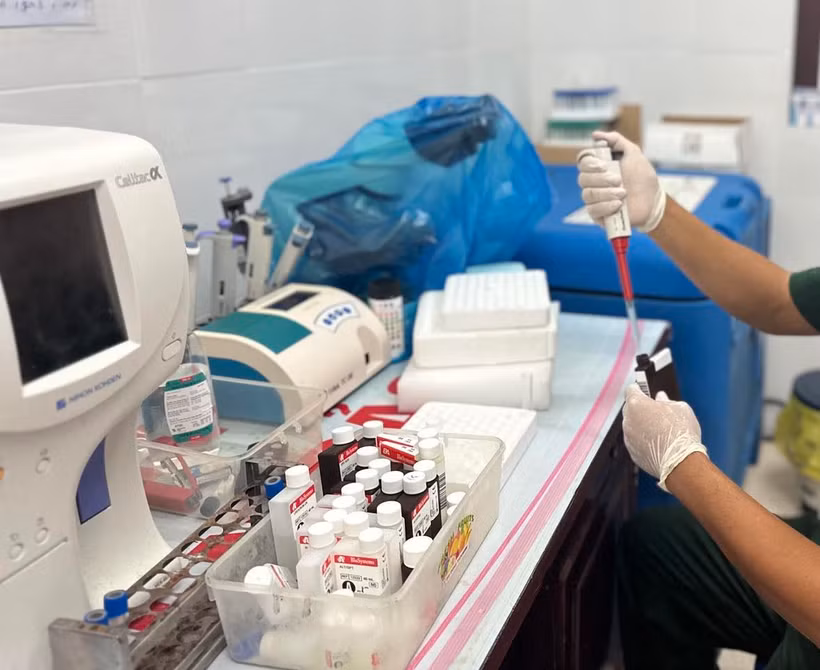 Thời gian qua, công tác đấu thầu sinh phẩm y tế tại các bệnh viện gặp nhiều khó khăn, vướng mắc. (Ảnh: T.G/Vietnam+)