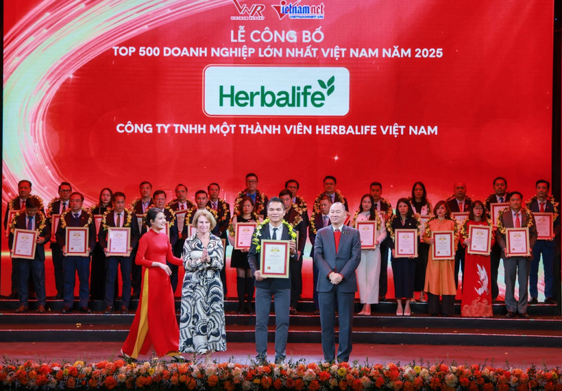 Herbalife Việt Nam tiếp tục được vinh danh tại VN500 năm 2025. (Ảnh: PV/Vietnam+)