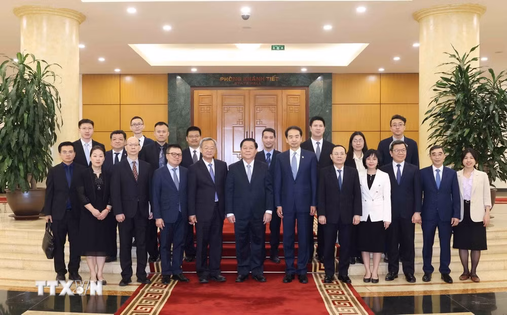 ttxvn-nguyen-trong-nghia-nhan-dan-nhat-bao-2.jpg