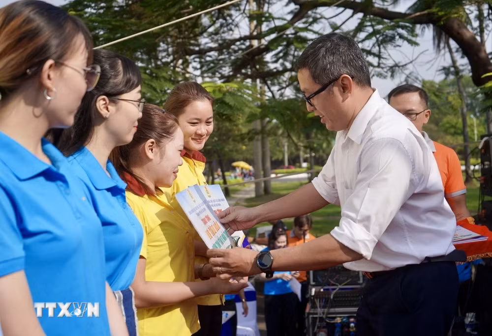 ttxvn-tet-doan-vien.jpg