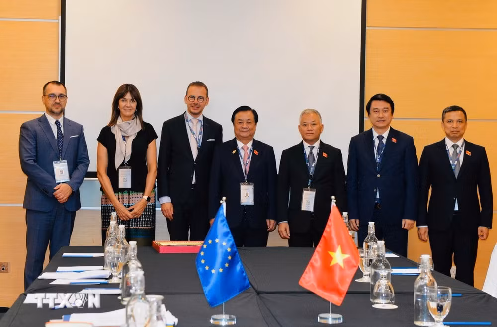 ttxvn-aipa-46-nghi-vien-chau-au-1.jpg