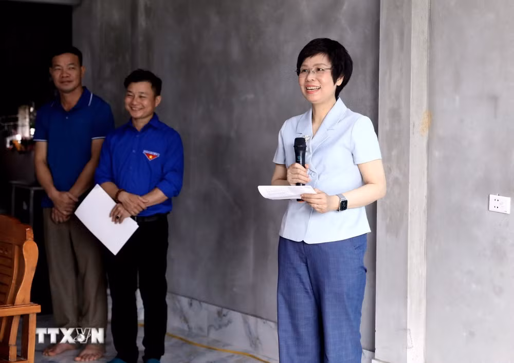 ttxvn-xoa-nha-tam-tuyen-quang-6.jpg