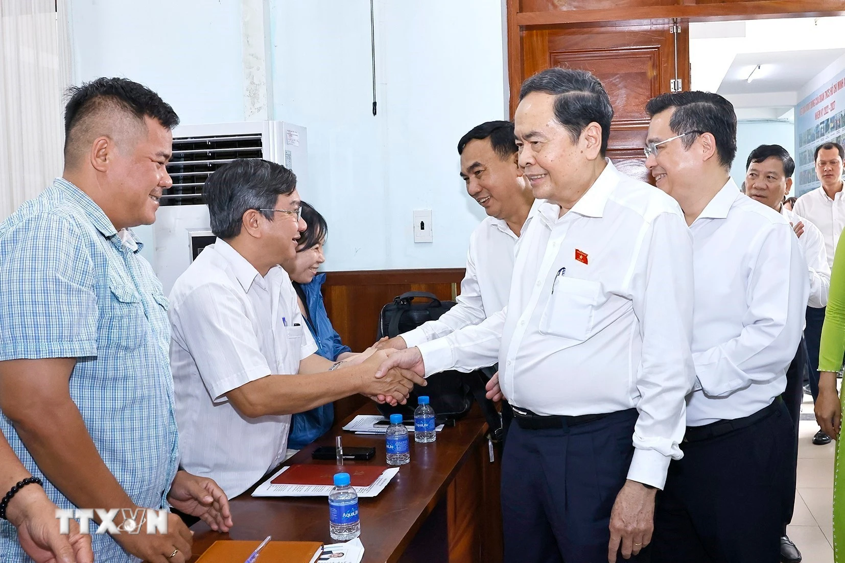 Chủ tịch Quốc hội Trần Thanh Mẫn tiếp xúc cử tri tại TP.HCM