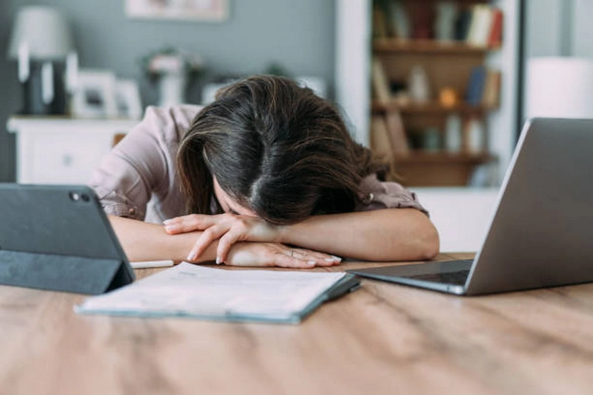 Càng sống tiện nghi, con người càng dễ mệt mỏi: Lý do từ chuyên gia
