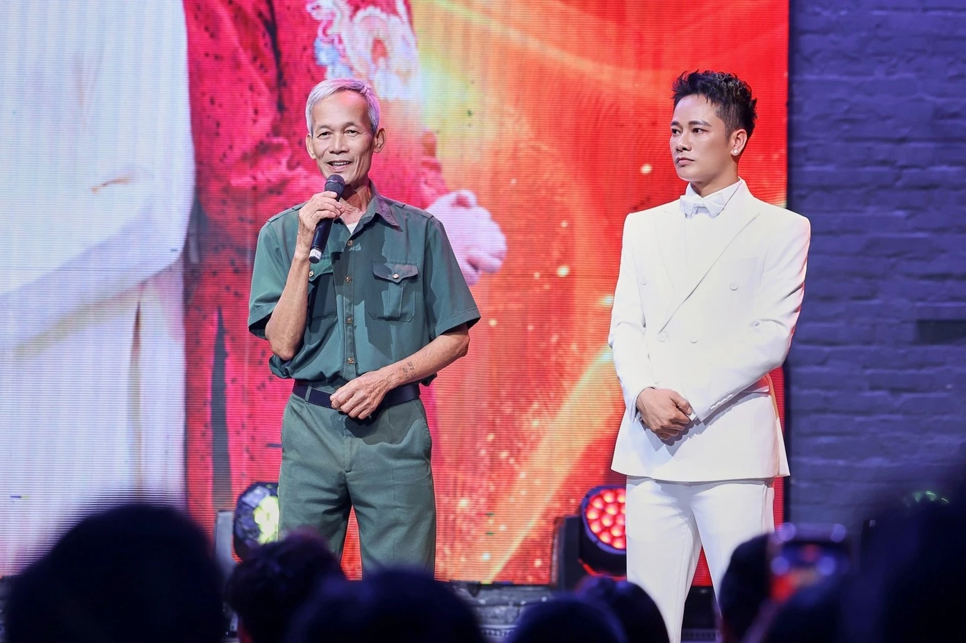 Sau Các Tỉnh, Ca Khúc Triệu Views Của Quân Idol Lan Tỏa Tình Yêu Nước Bằng Âm Nhạc