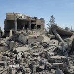 Cảnh đổ nát sau cuộc không kích của Israel tại Ansar, Liban. (Ảnh: THX/TTXVN)