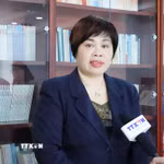 Giáo sư Phan Kim Nga trả lời phỏng vấn phóng viên TTXVN. (Ảnh: Quang Hưng/TTXVN)