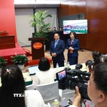 Thủ tướng Phạm Minh Chính thăm Trung tâm báo chí Đại hội Đảng toàn quốc lần thứ XIV. (Ảnh: TTXVN)