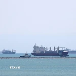 Tàu thuyền di chuyển trên Biển Đỏ. (Ảnh: AFP/TTXVN)