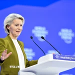 Chủ tịch Ủy ban châu Âu (EC) Ursula von der Leyen phát biểu tại Diễn đàn Kinh tế thế giới (WEF) ở Davos (Thụy Sĩ). (Ảnh: THX/TTXVN)