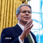 Bộ trưởng Tài chính Mỹ Scott Bessent phát biểu tại Nhà Trắng. (Ảnh: REUTERS/TTXVN)