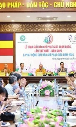 Quang cảnh Lễ trao Giải Báo chí Phật giáo lần thứ nhất - năm 2024. (Ảnh: Minh Đức/TTXVN)