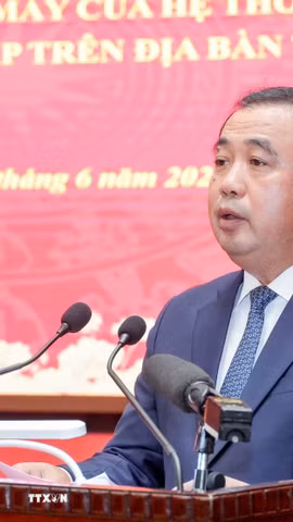 Bí thư Thành ủy Hà Nội Trần Đức Thắng phát biểu tại Hội nghị. (Ảnh: Trung Nguyên/TTXVN)