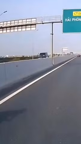 Hình ảnh cắt từ clip. (Nguồn: TTXVN)
