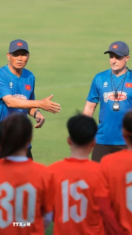 Huấn luyện viên Mai Đức Chung. (Ảnh: Minh Quyết/TTXVN)