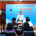 Ông Nguyễn Đức Lợi, Phó Chủ tịch Thường trực Hội Nhà báo Việt Nam, Chủ tịch Hội đồng Sơ khảo phát biểu khai mạc chấm sơ khảo Giải Báo chí Quốc gia lần thứ XX. (Ảnh: HNB)