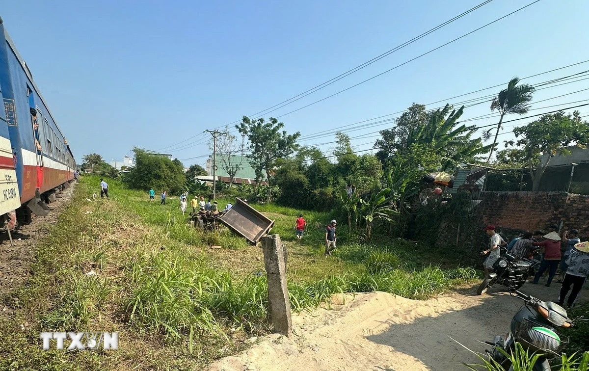 Cảnh báo nguy hiểm từ các lối đi tự mở ngang qua đường sắt tại Đắk Lắk