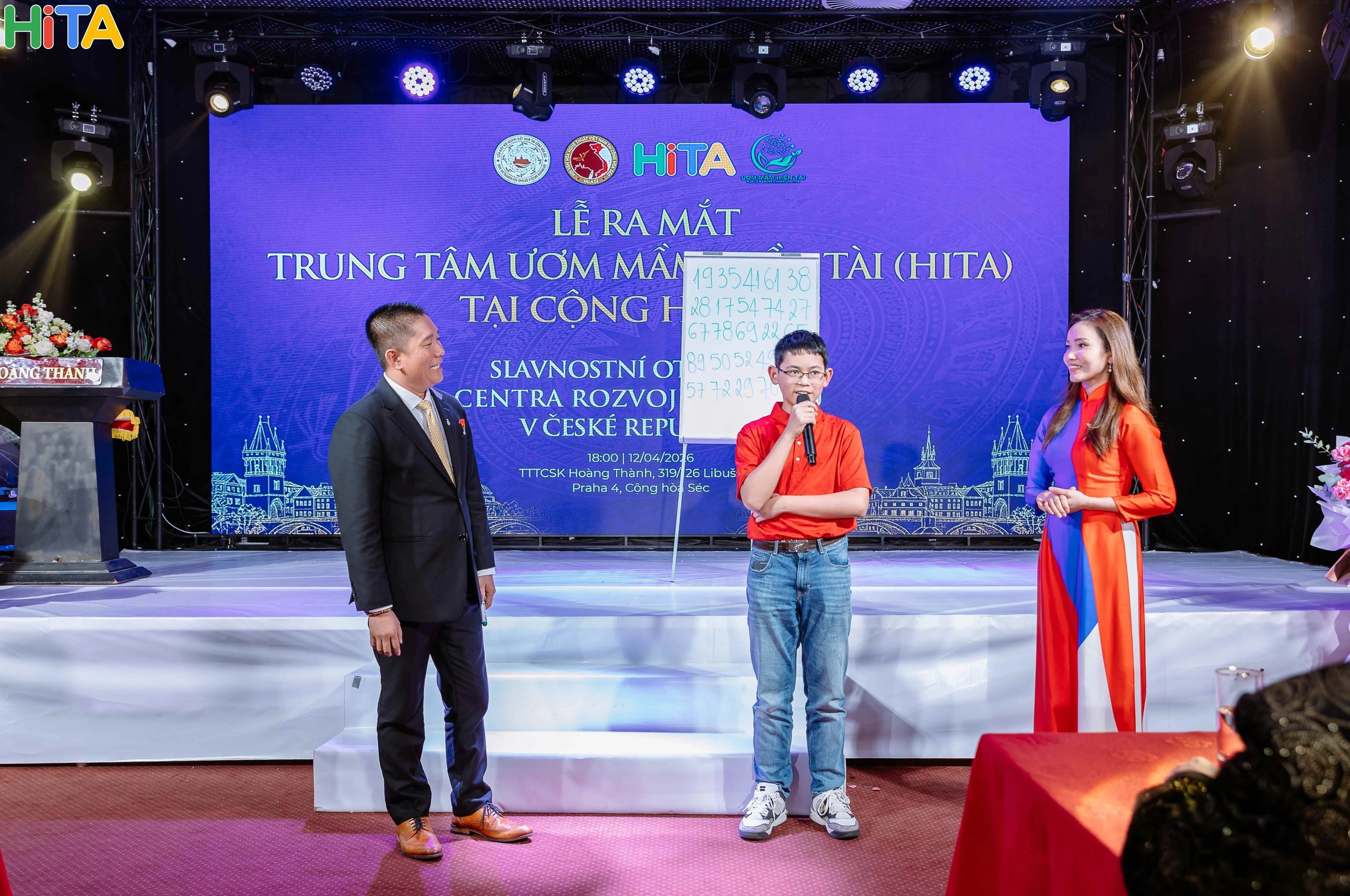 Trung tâm Ươm mầm Hiện Tại tại SEC hướng tới phát triển thế hệ trẻ gốc Việt