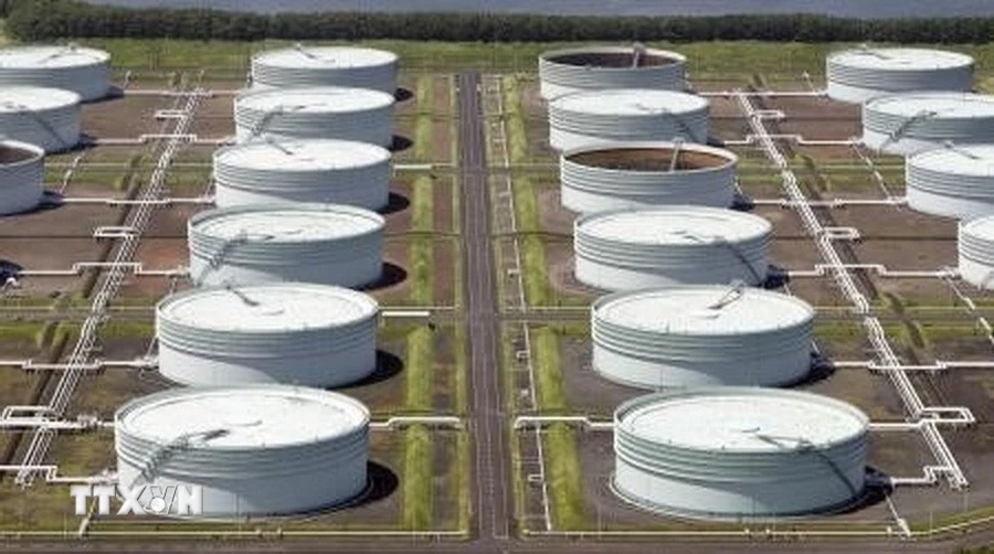 Các nước tiếp tục nỗ lực ứng phó thiếu nguồn cung năng lượng