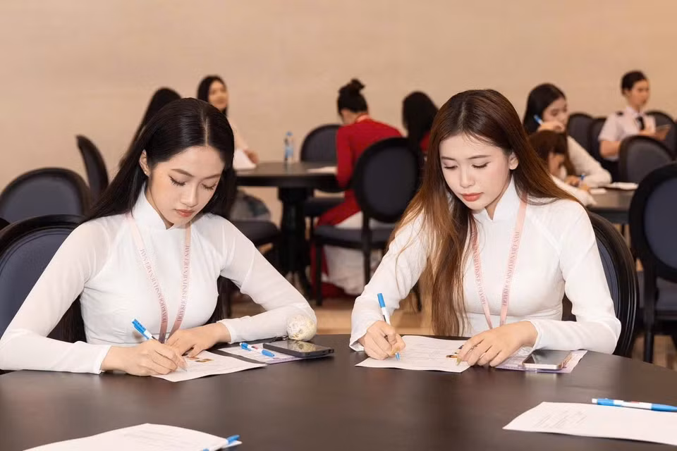 Cuộc thi nhằm tìm kiếm, tôn vinh vẻ đẹp các nữ sinh viên Việt Nam, đặc biệt là vẻ đẹp trí tuệ, tài năng với sự tự tin, năng động, qua đó góp phần nâng cao nhận thức về “đức-trí-thể-mỹ” cho các bạn trẻ. (Ảnh: BTC).