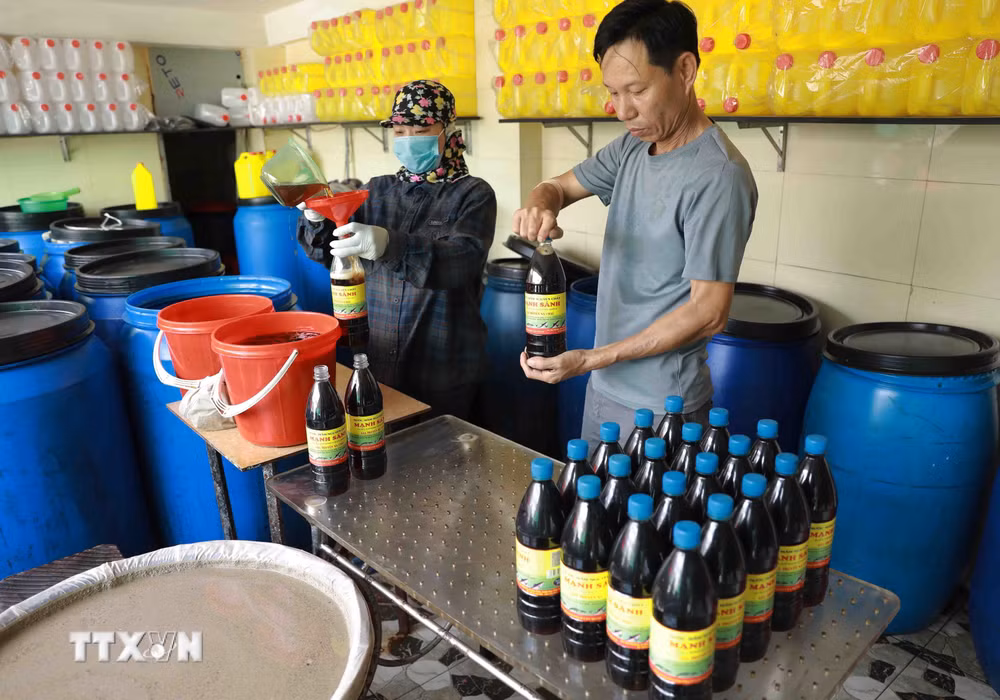 ttxvn-nuoc-mam-sa-chau2.jpg
