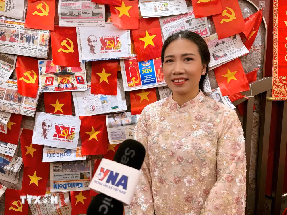 ttxvn-thanh-nien-viet-nam-tai-hong-kong-trung-quoc-tin-tuong-sau-sac-vao-su-lanh-dao-cua-dang-8568495.jpg
