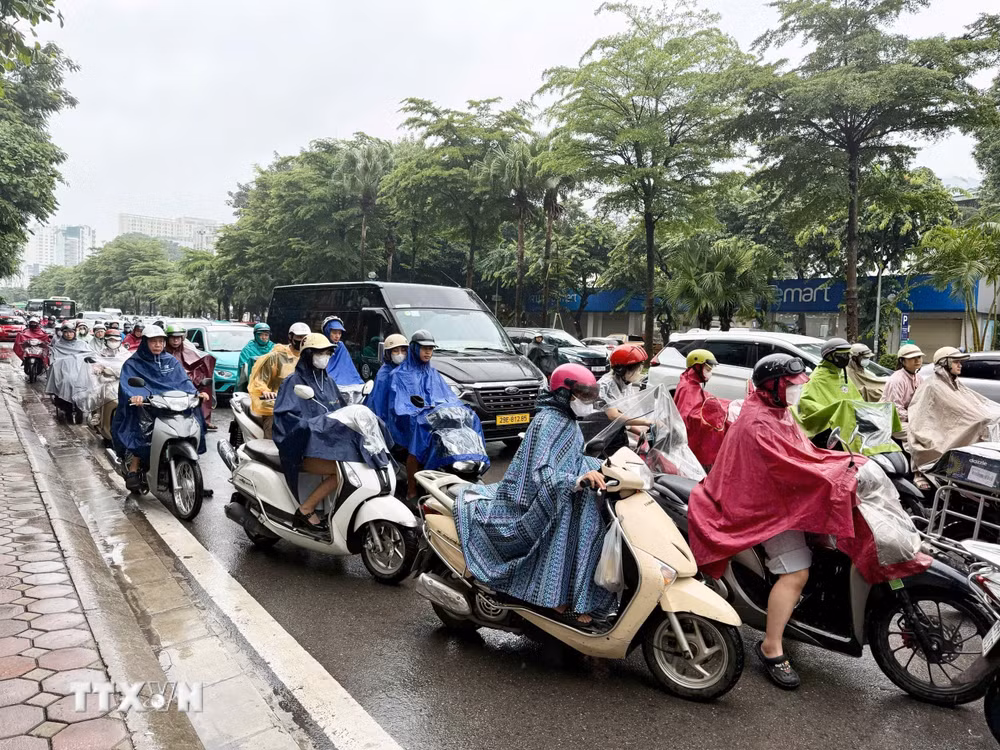 ttxvn-ha-noi-nhieu-tuyen-duong-tiep-tuc-ngap-un-tac-giao-thong-gio-cao-diem-9027456-17.jpg