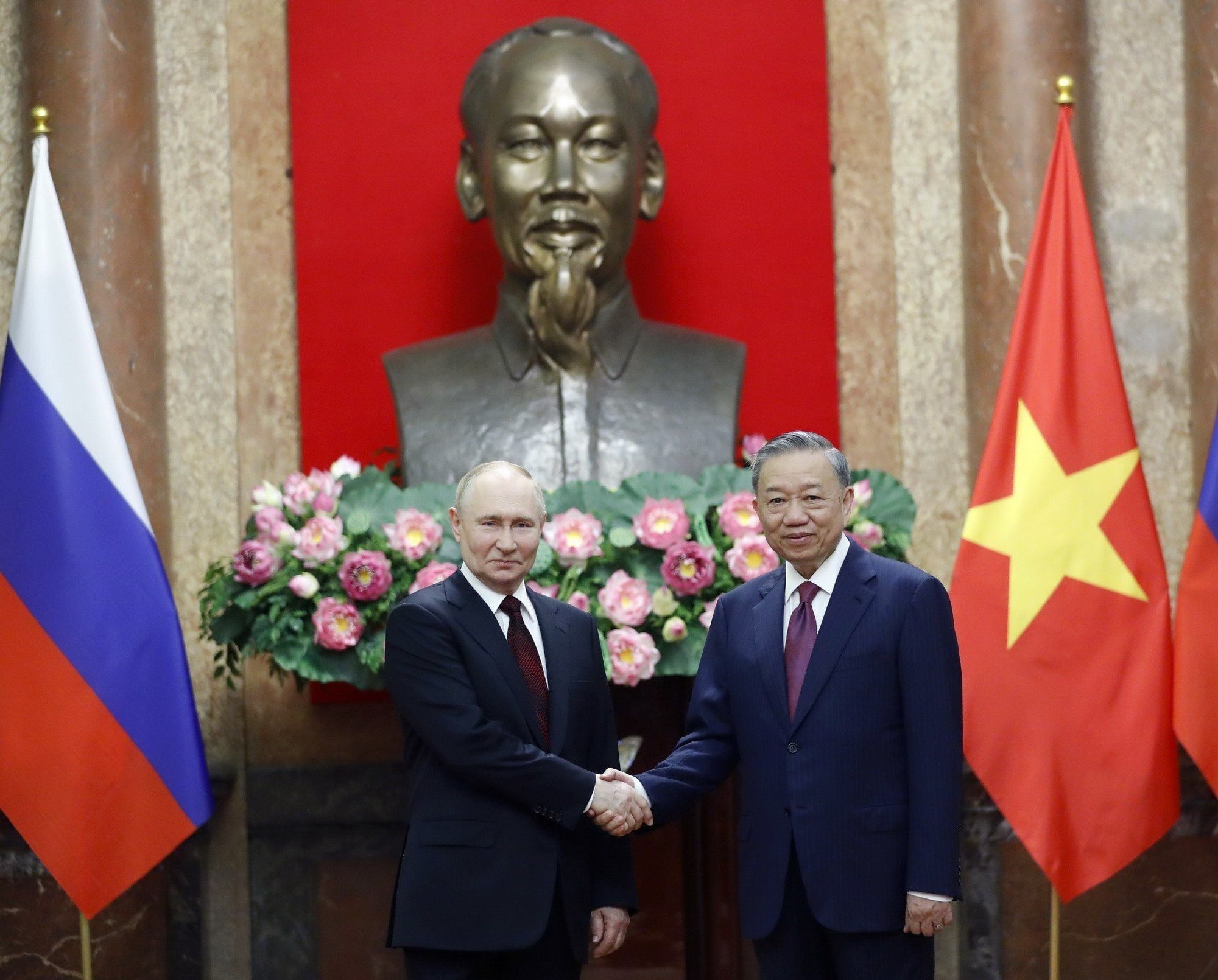 viet-nam-lien-bang-nga-3.jpg