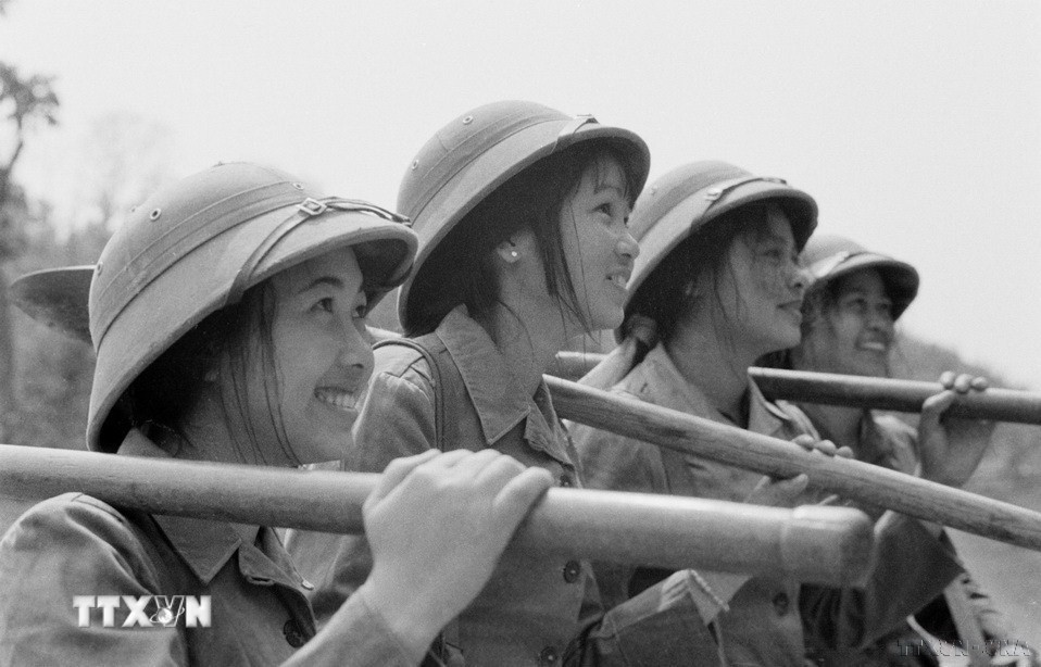 ttxvn-thanh-nien-xung-phong.jpg